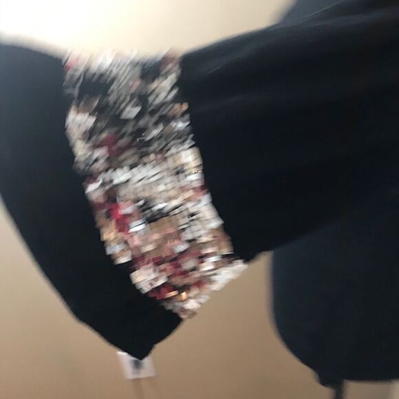 Studio Y Black Knit Pullover Silver Size Medium - Picture 15 of 15